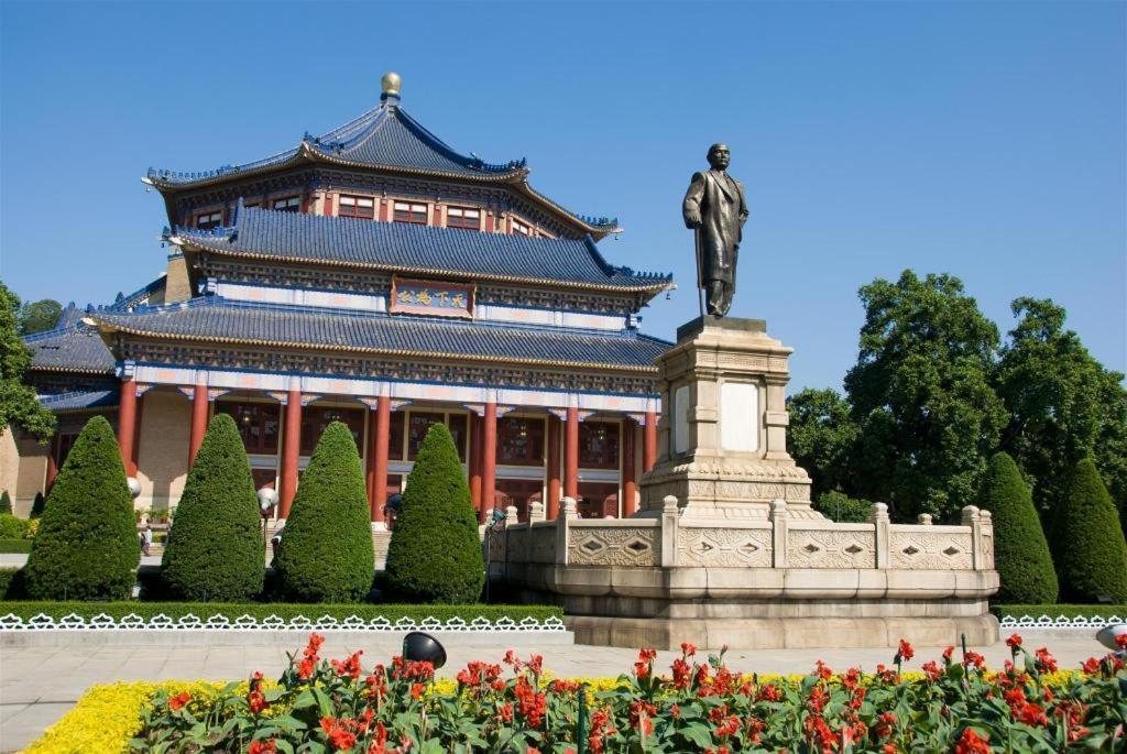 New World Hotel Guangzhou Exterior photo