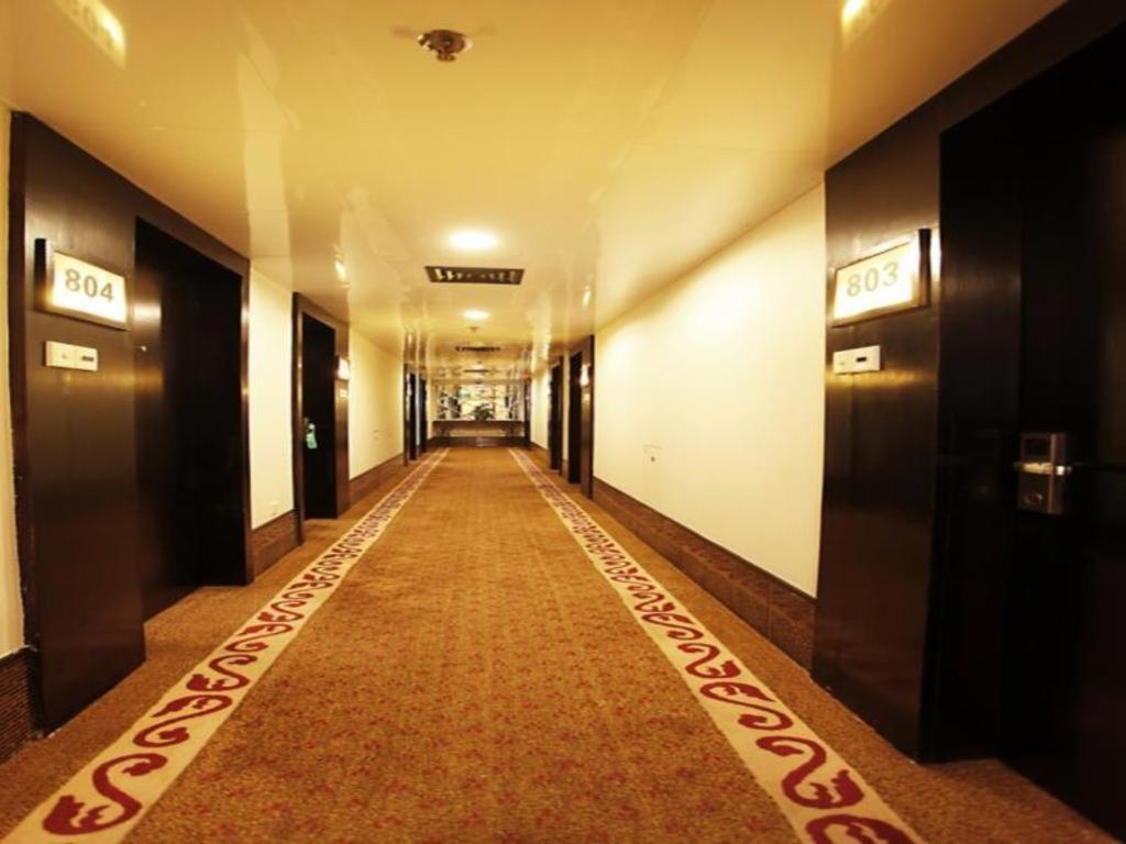 New World Hotel Guangzhou Exterior photo